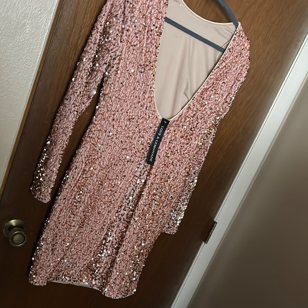 Elegant Pink Sequin Dress